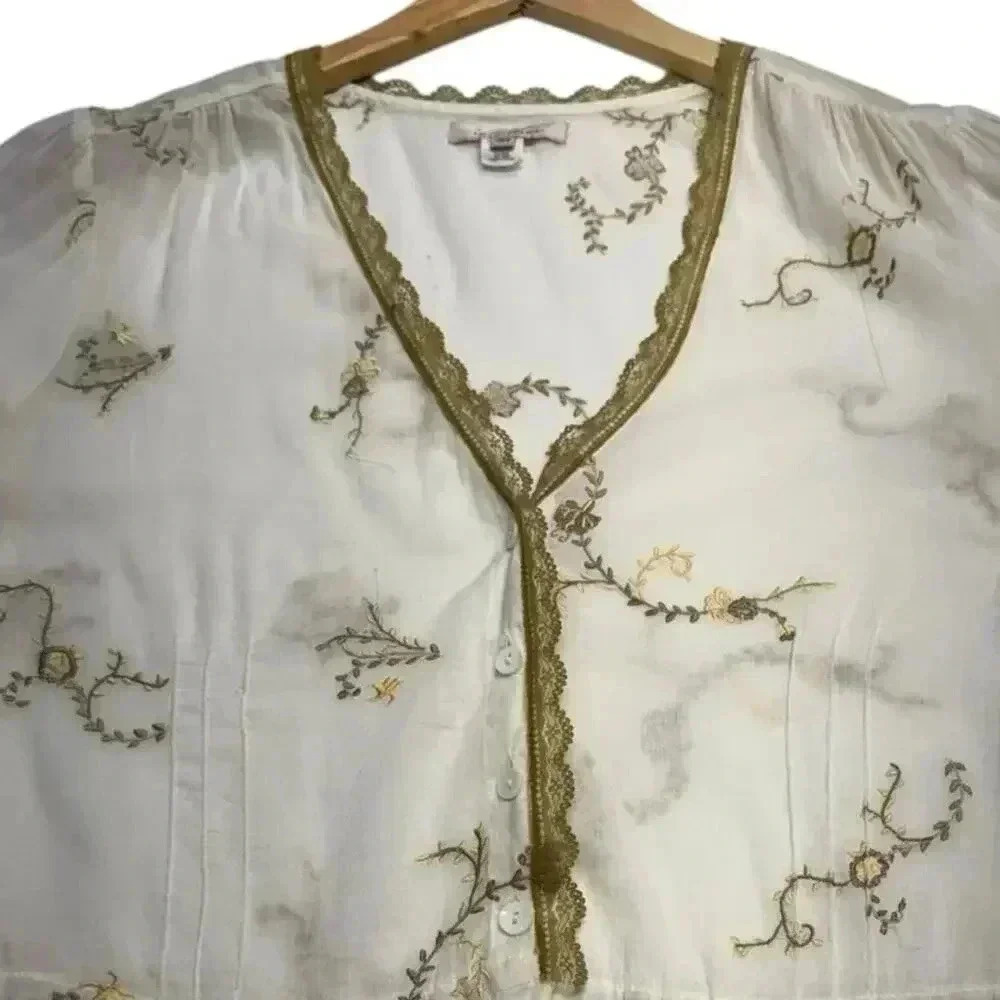 Feminine Light Cotton Deep V Short Sleeve Embroidered Button Closure Scalloped - Picture 11 of 15